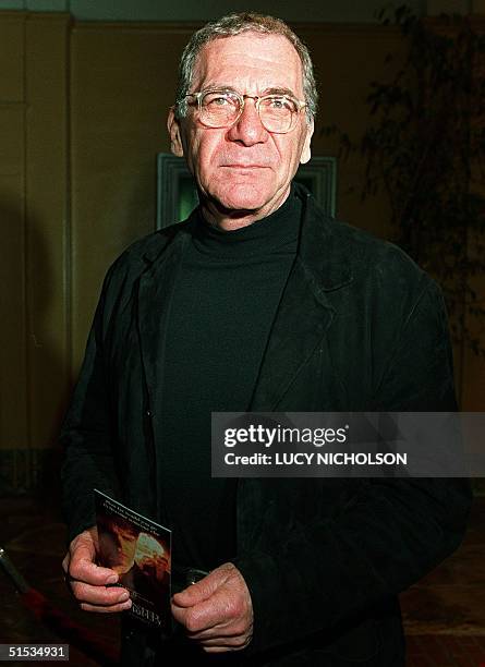Executive producer Sydney Pollack arrives at the premiere of his new film "The Talented Mr Ripley", in Los Angeles, 12 December 1999. The film is...
