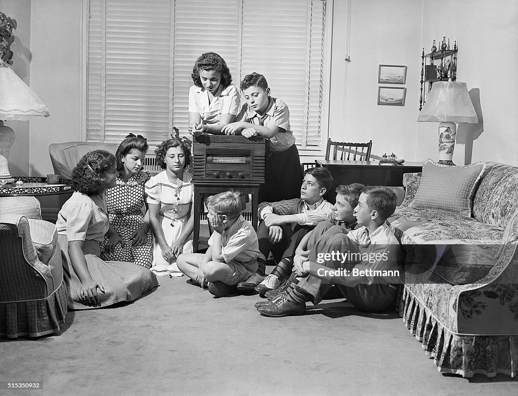 Children Listening to Roosevelt Radio Address