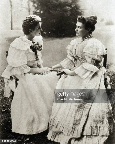 Hellen Keller and Teacher Anne Sullivan