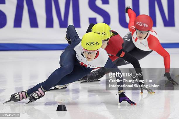 Elise Christie of Great Britain competes in the Ladies 1000m Semifinals during the ISU World Short Track Speed Skating Championships 2016 at Mokdong...