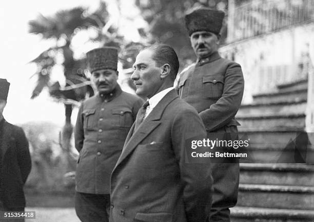 Mustafa Kemal Atatürk , founder of the Turkish Republic, with army officers, 3/6/1923. This photo was taken very shortly after his wedding in Smyrna .