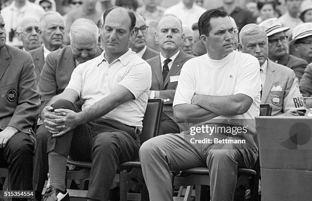 Augusta, GA- MASTERS GOLF. Argentinian Roberto de Vicenzo and Bob Goalby, the man who won the 1968 Masters Tournament "through the back door" of...