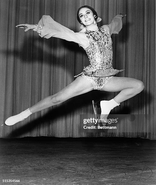Peggy Fleming Photos and Premium High Res Pictures - Getty Images