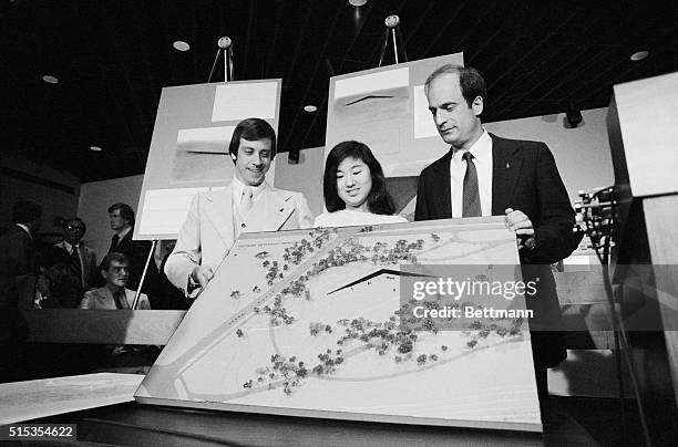 Washington, DC- Jan C. Scruggs , President of the Vietnam Veterans Memorial Fund, and Project Director Bob Doubek display the final design for the...