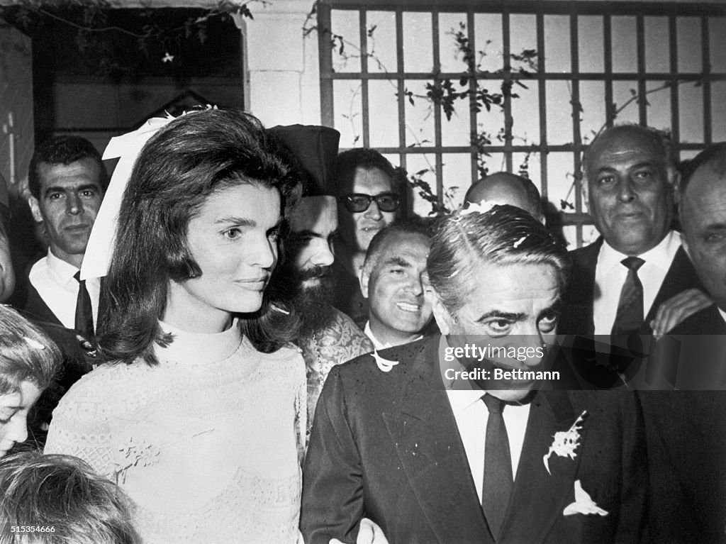 Newlyweds Jacqueline and Aristotle Onassis