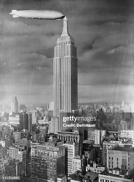 Dirigible establishing contact with Empire State Building tower. While designed for this purpose, it did not prove practical.
