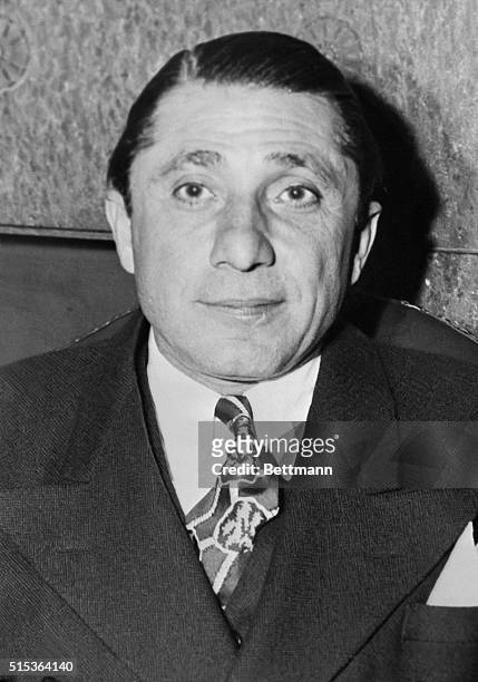 Frank Nitti, Chicago Gangster, suicide.