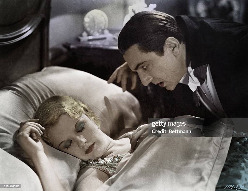 Bela Lugosi and Helen Chandler in Dracula