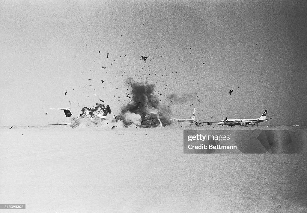 BOAC VC-10 Blows Up