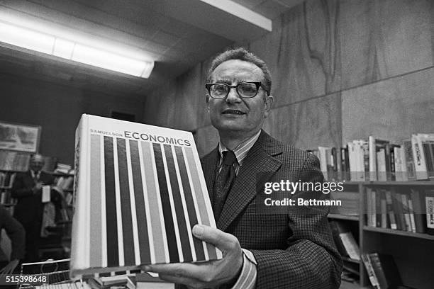 Jc Samuelson 22点の経済学者 ポール・サミュエルソンの写真と高解像度写真 - Getty Images