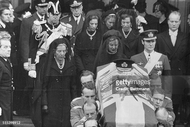 Funeral for a Danish King. Copenhagen: Officers of Royal Guard carry coffin of King Frederik IX from chapel at Christiansborg Palace as members of...