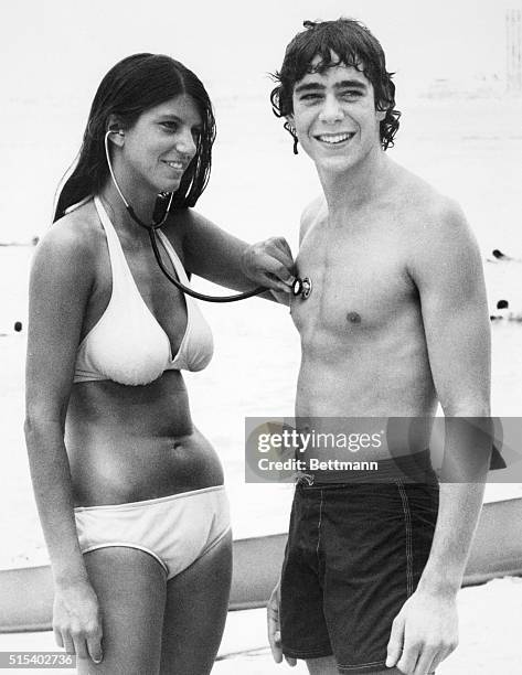 Honolulu, Hawaii: Seaside Manner. Barry Williams, young star of TV's The Brady Bunch, enjoyed his physical exam given by Dr. Leslie Budde while on...