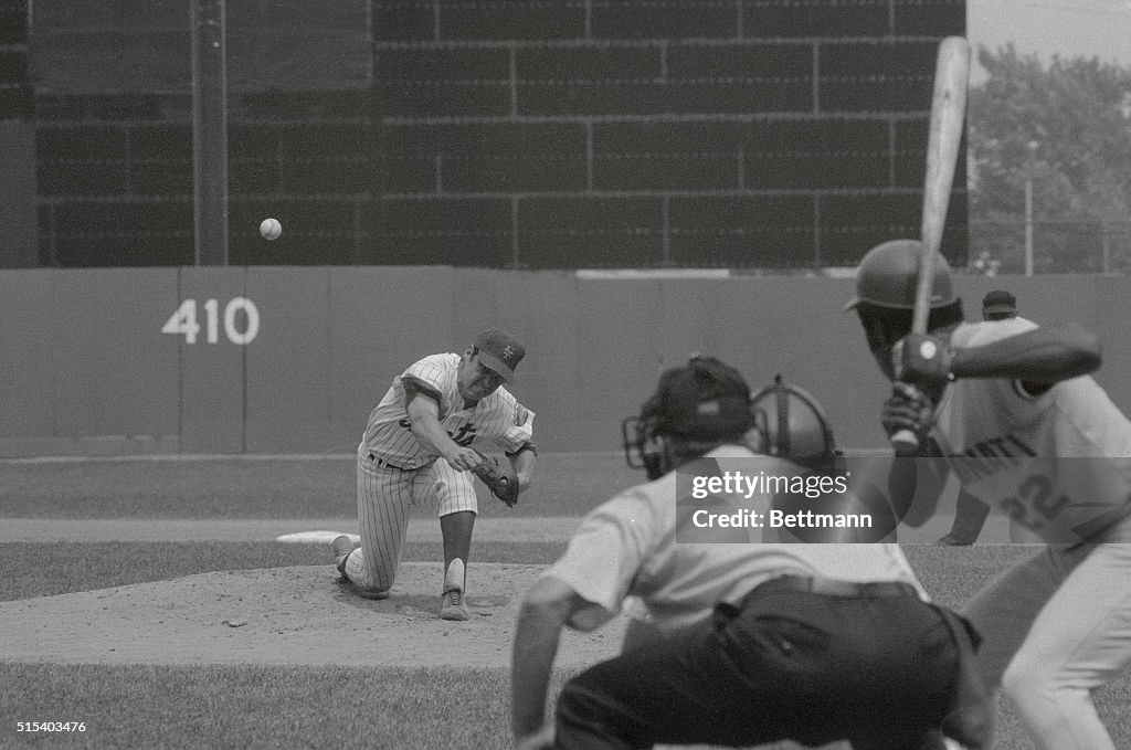 Tom Seaver in Pitching Action