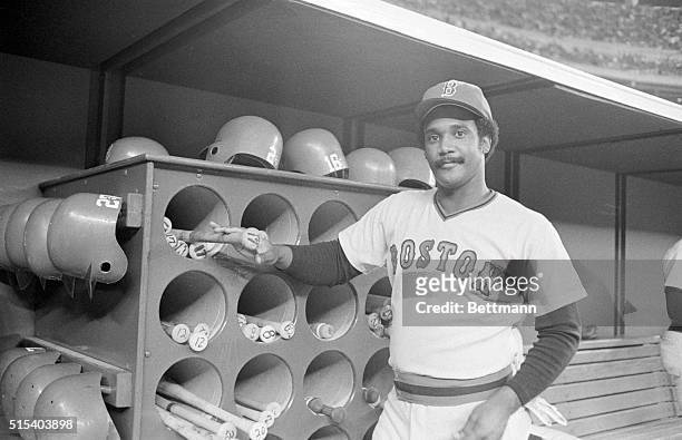 An injured Jim Rice is sidelined in the dugout during the 1975 World Series.
