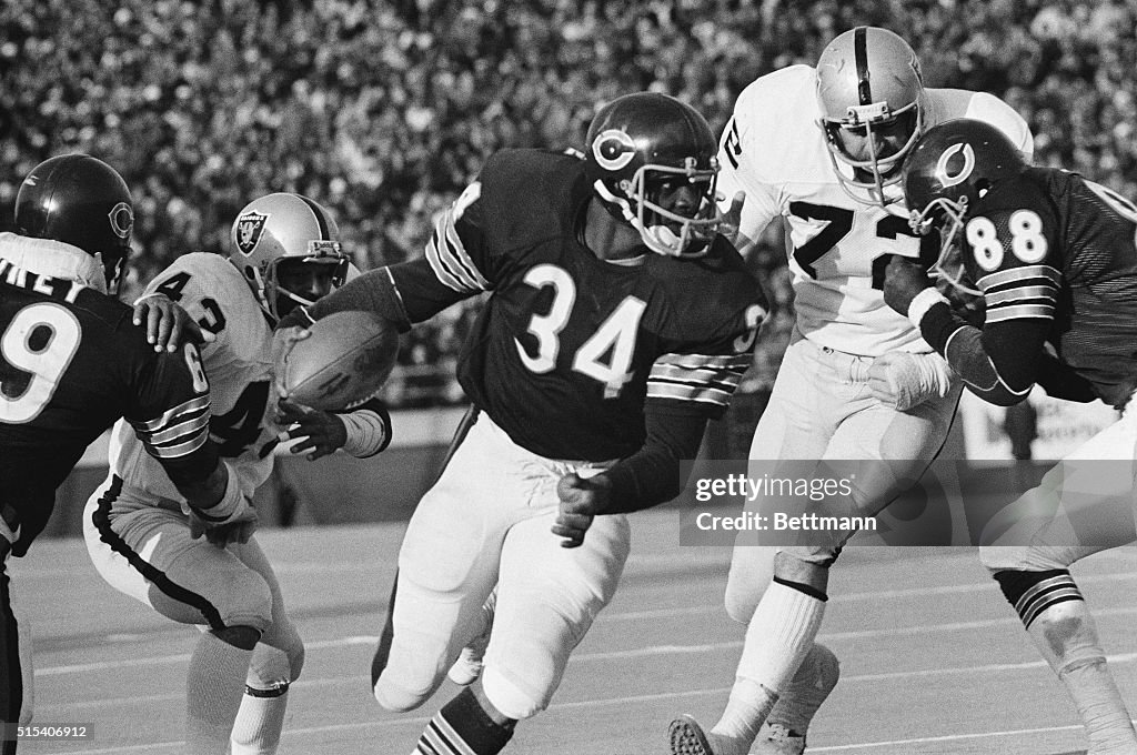 Walter Payton Eludes Oakland Raiders Tacklers