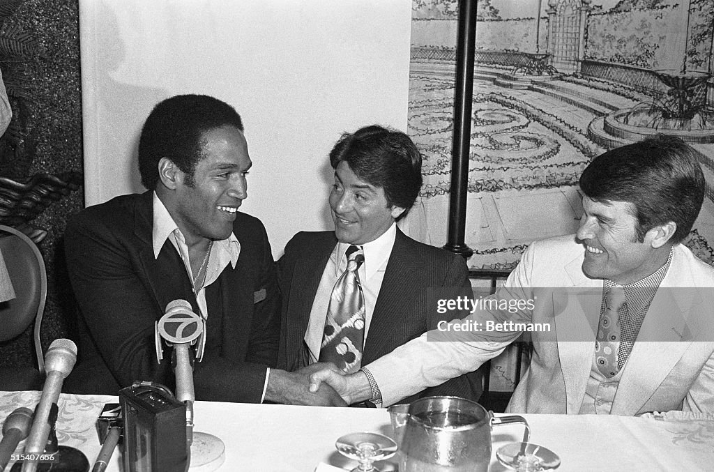 O.J. Simpson Shakes Hands with Pete McCulley