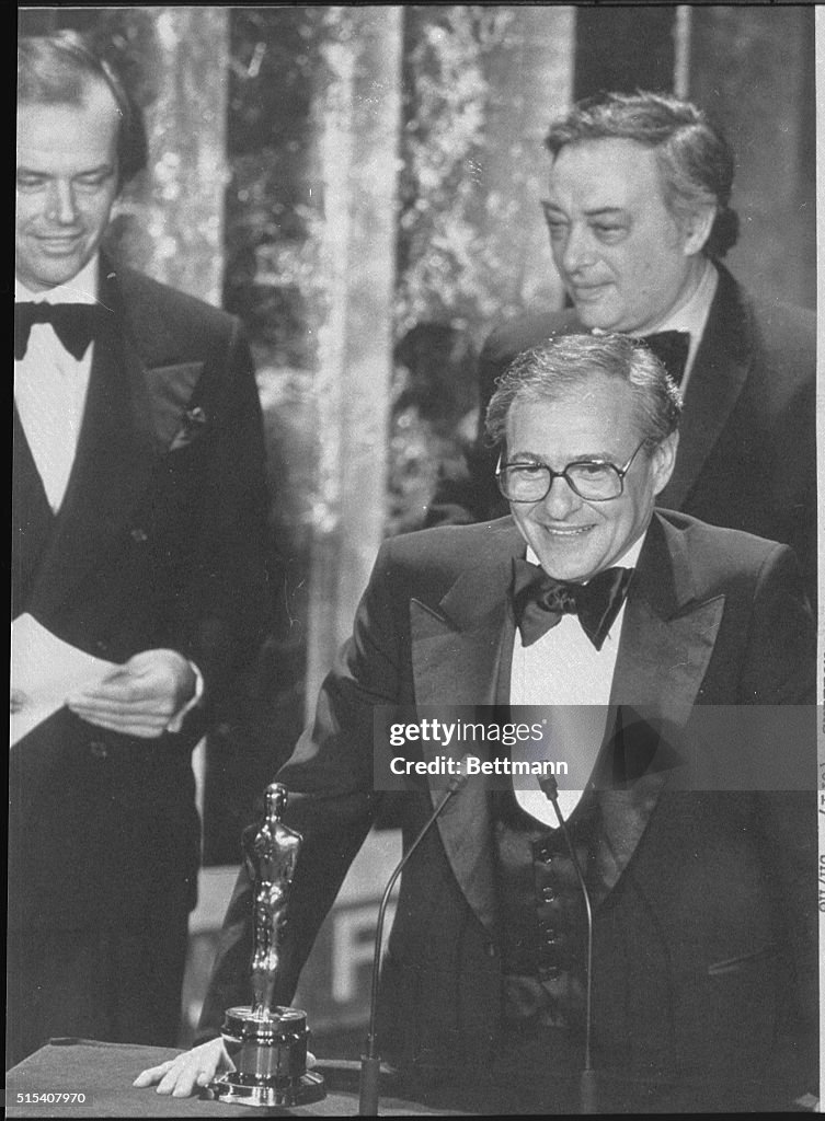 Charles H. Joffe Accepting Oscar for Woody Allen