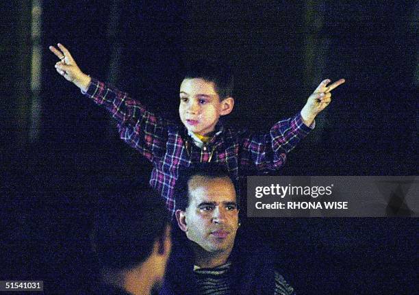 A Family In Crisis The Elian Gonzales Story 49 Us Gonzales Family Arrival Stock Photos, High-Res Pictures, and