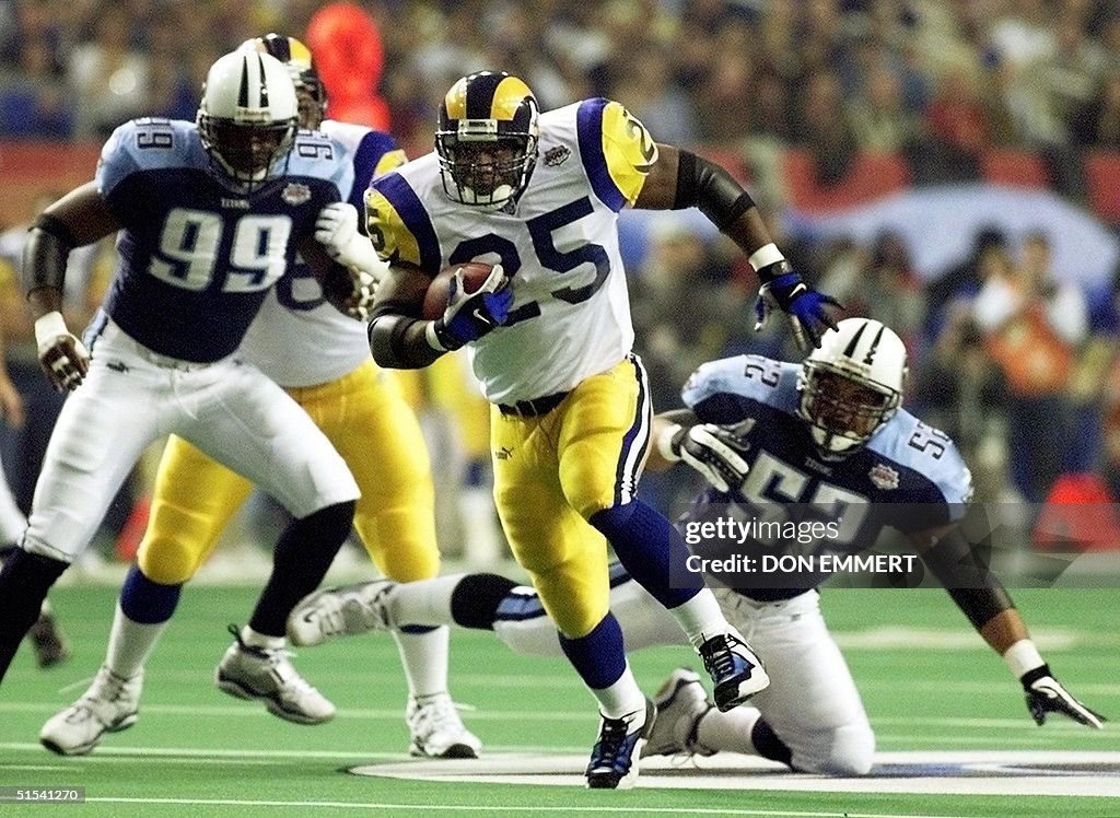 St. Louis Rams running back Robert Holcombe (25) r