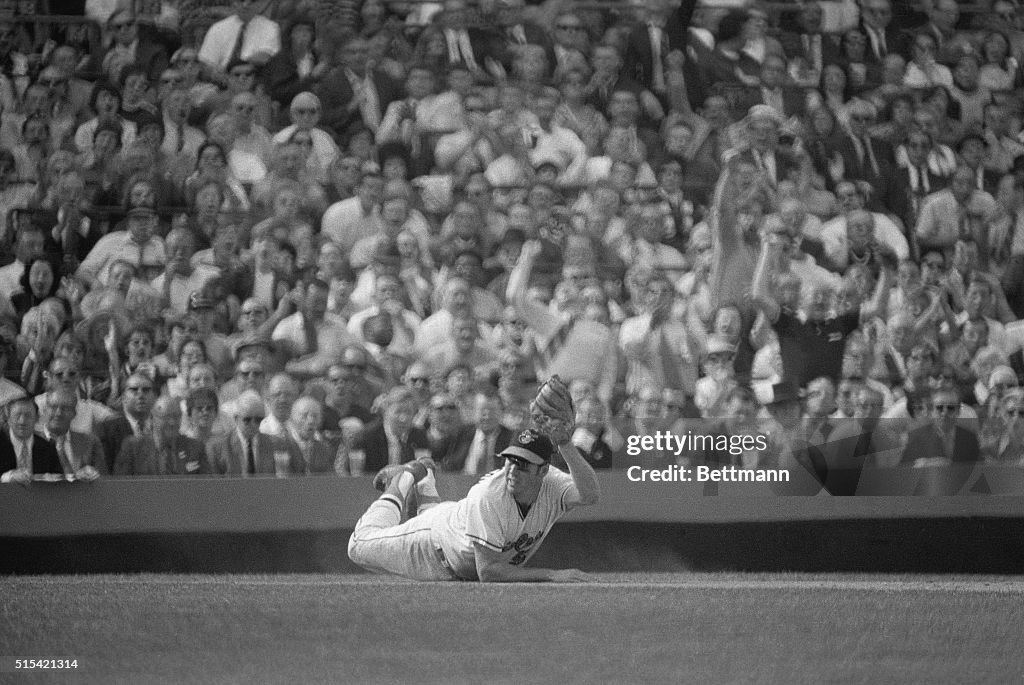 Brooks Robinson Making Diving Catch