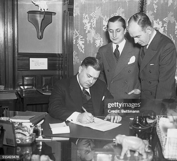 [?] Governor Signs Hauptmann Reprieve. [?], New Jersey: Twenty-eight hours before he was scheduled to die in the electric chair, Bruno Richards...