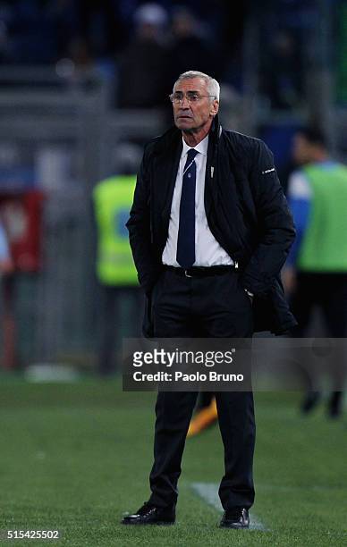 Atalanta BC head coach Eddy Reja looks on during the Serie A match between SS Lazio and Atalanta BC at Stadio Olimpico on March 13, 2016 in Rome,...