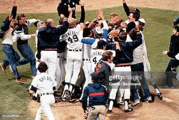 Field enthusiasm, the Detroit Tigers jump for joy after their World Series Victory over the San Diego Padres.