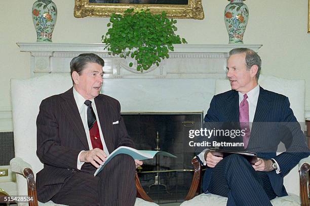 James Baker Rekab Reagan Administration Photos and Premium High Res Pictures - Getty Images