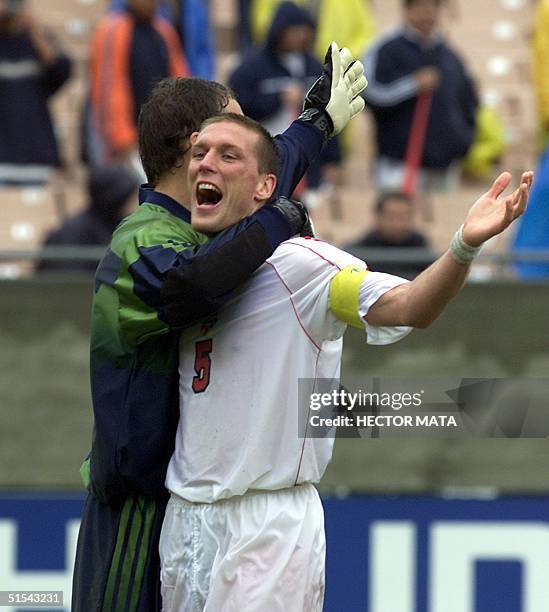 Craig Forrest Canada Goalkeeper Craig Forrest Photos and Premium High Res Pictures ...
