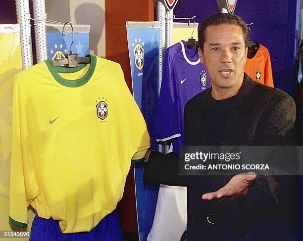 Wanderley Luxemburgo, coach of the Brazilian soccer team, presents a new team uniform that he designed, 10 March in Rio de Janeiro, Brazil. Wanderley...