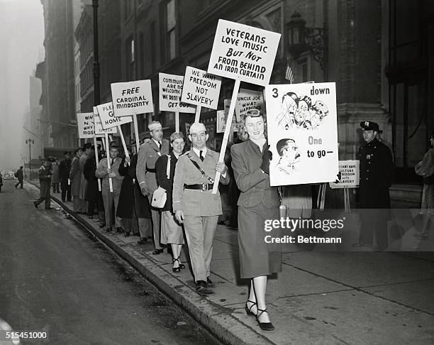 Anti-Communist Picket in New York