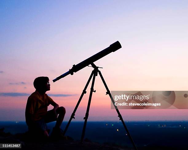 telescópio - astronomy imagens e fotografias de stock