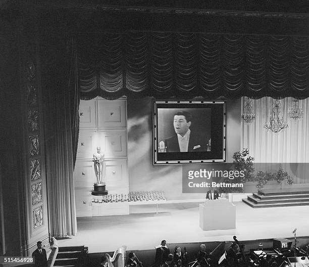 Hollywood Master of ceremonies, Jerry Lewis speaks at the podium inside the Pantages Theater here March 21, 1956 during the 28th Annual Academy Award...