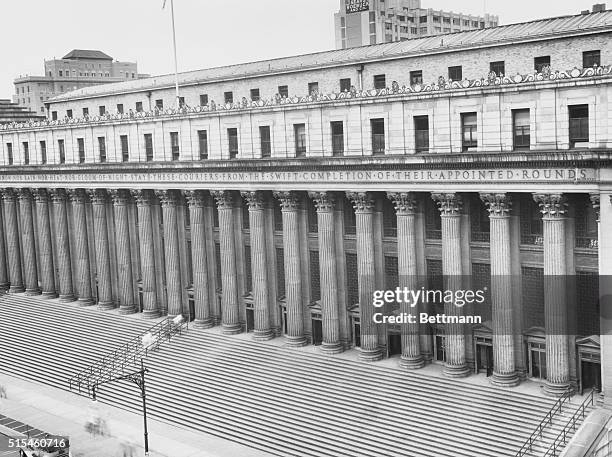 Excellent view of the exterior of General post Office, New York City, on eighth avenue between 31st and 33rd St... The view looking from 33rd street,...