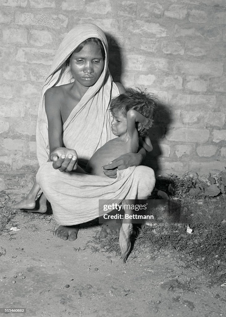 Starving Mother and Child in Calcutta