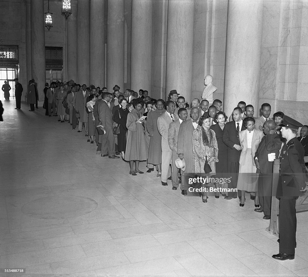 People Lining Up Outside Supreme Court
