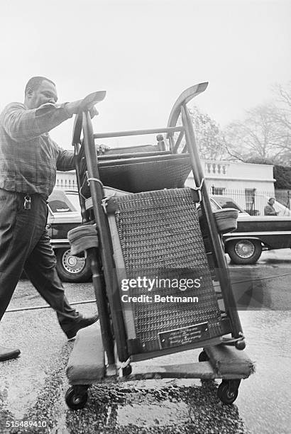 President Back Rocker 75 Kennedy Rocking Chair Stock Photos, High-Res Pictures, and Images ...