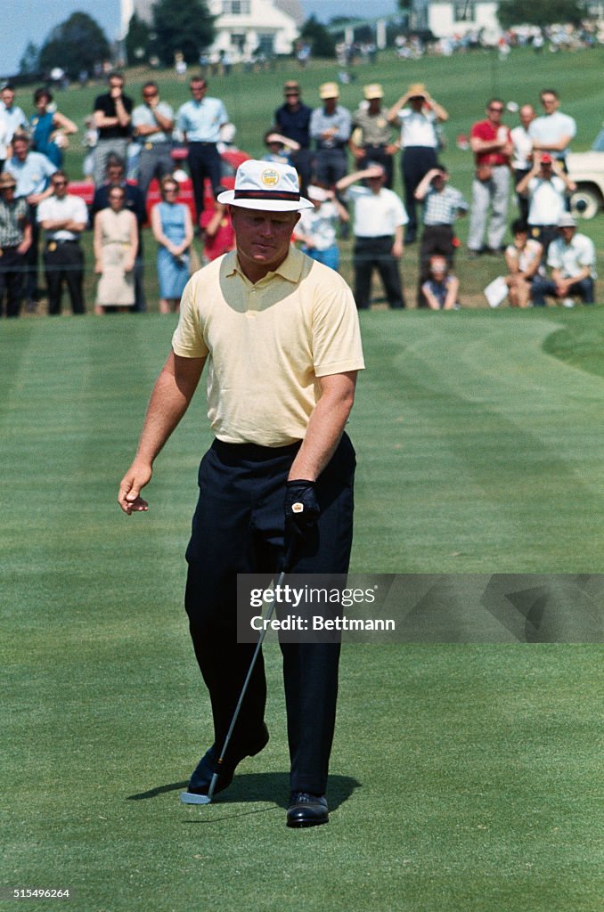 Jack Nicklaus Watching His Putt