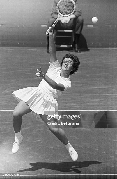 Cleveland, OH- The United States clinched the 1965 Wightman Cup Tennis Matches when Billie Jean Moffitt of Long Beach, CA, downed England's Liz...