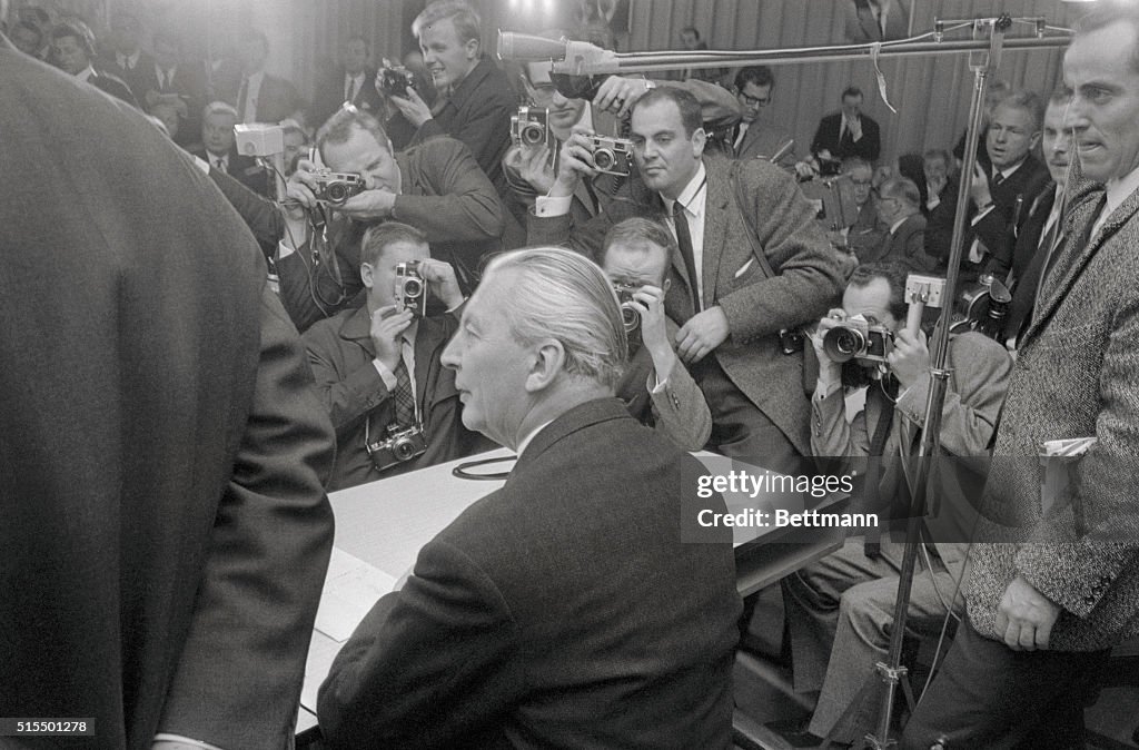 Kurt George Kiesinger with the Press