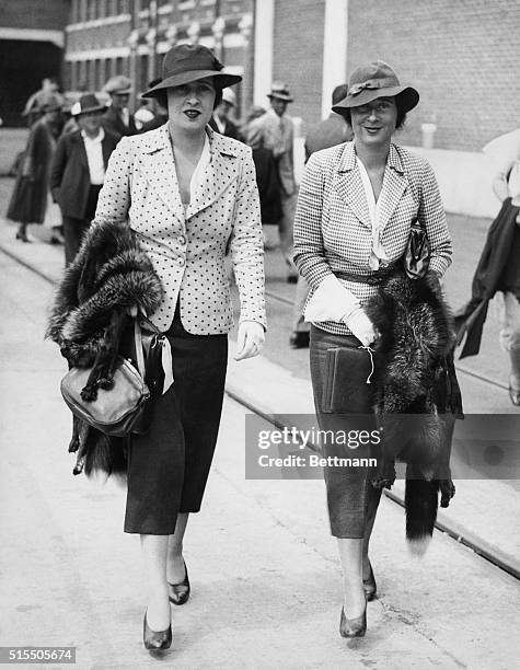 Mrs. Vanderbilt Arrives with Her Sister. Fight for Custody of Her Child to Continue: Southampton, England: Mrs. Gloria Vanderbilt arrived at...