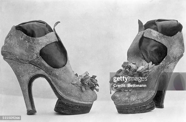 Women's shoes in White Kid with clog. Italian, 17th Century. Undated photograph. BPA2# 4478