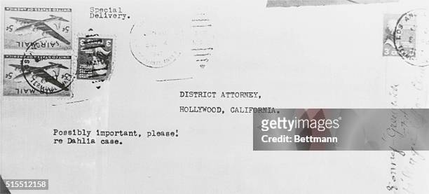 Los Angeles, California: Possible Clue In Black Dahlia' Case. Los Angeles police authorities groping in the dark for clues in the sadistic murder of...