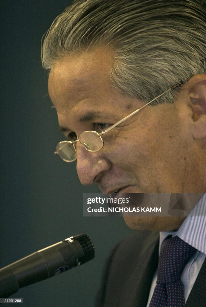 Honduran President Ricardo Maduro addres