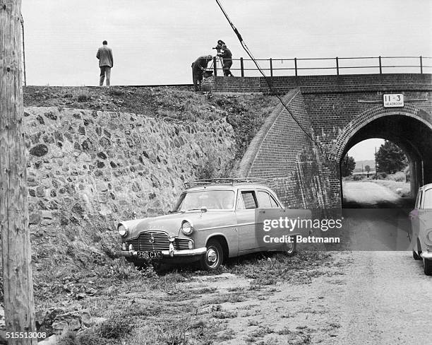 Train Robbery Rides Great Train Robbery (1963) Photos et images de collection - Getty Images