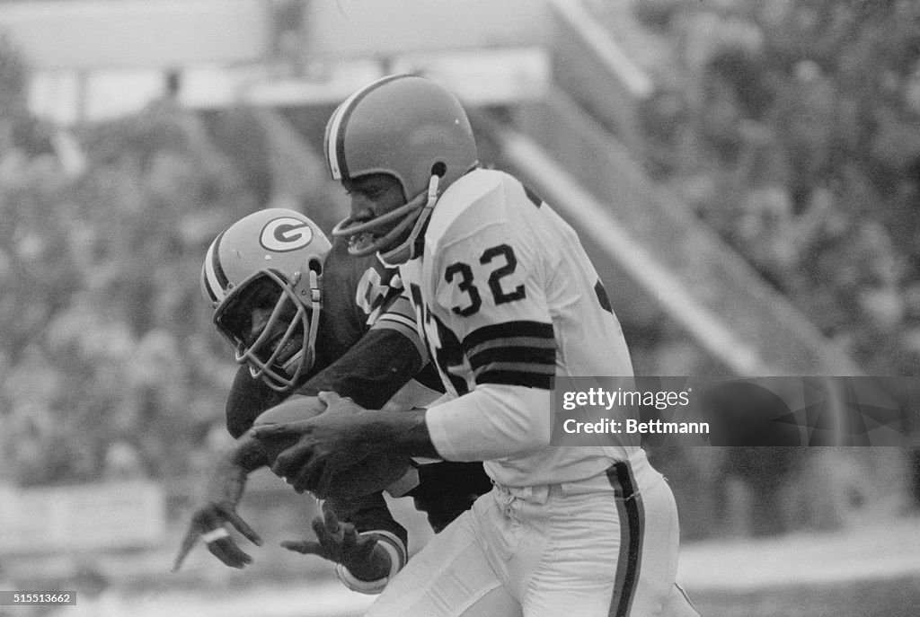 Jim Brown Running with Football