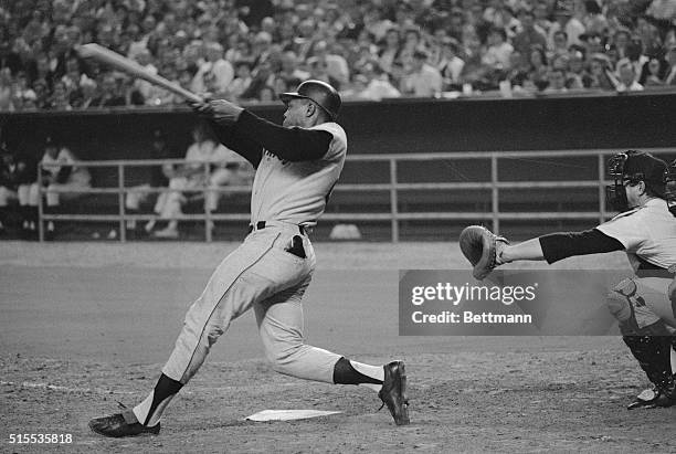 San Francisco Giants , Willie Mays comes through with a power swing here, which put the ball on the left field fence at the Houston Astrodome to tie...