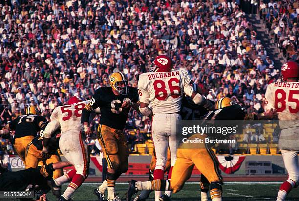 General view of the action during the fourth quarter of the Super Bowl game at the Memorial Coliseum, where the Green Bay Packers beat the Kansas...