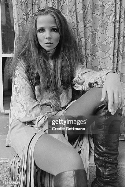 Model Penelope Tree in Long Sleeved Blouse