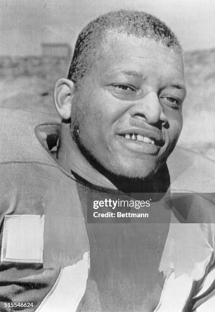 Star defensive tackle Ernie Ladd has left the San Diego Chargers in a huff and is a doubtful starter in Sunday's American Football League title game...